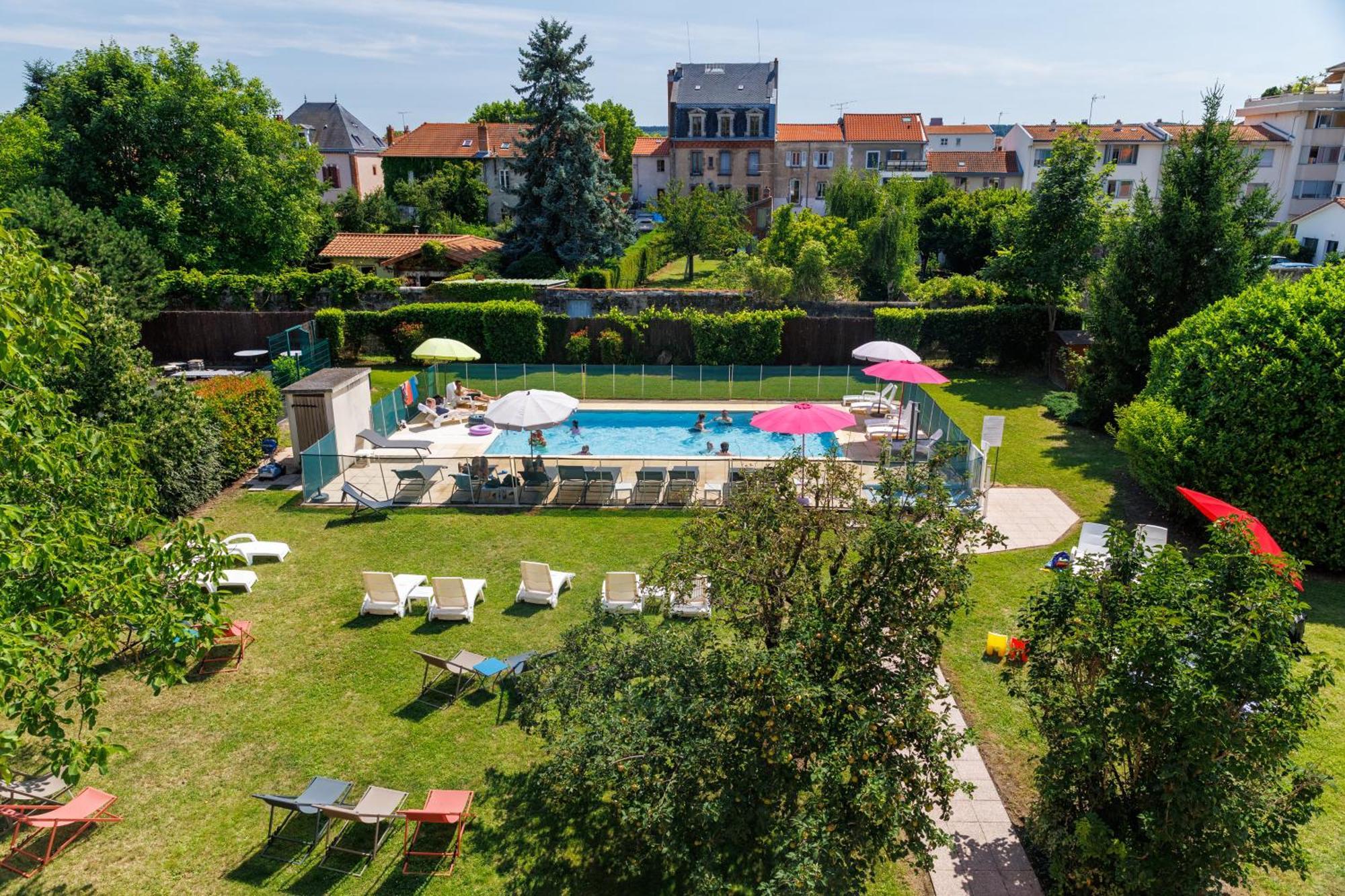 The Originals Boutique, Hotel Le Pariou, איסוואר מראה חיצוני תמונה
